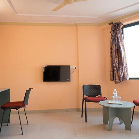 Oyo Flagship 37830 Hotel Aakar International Satara Eksteriør billede