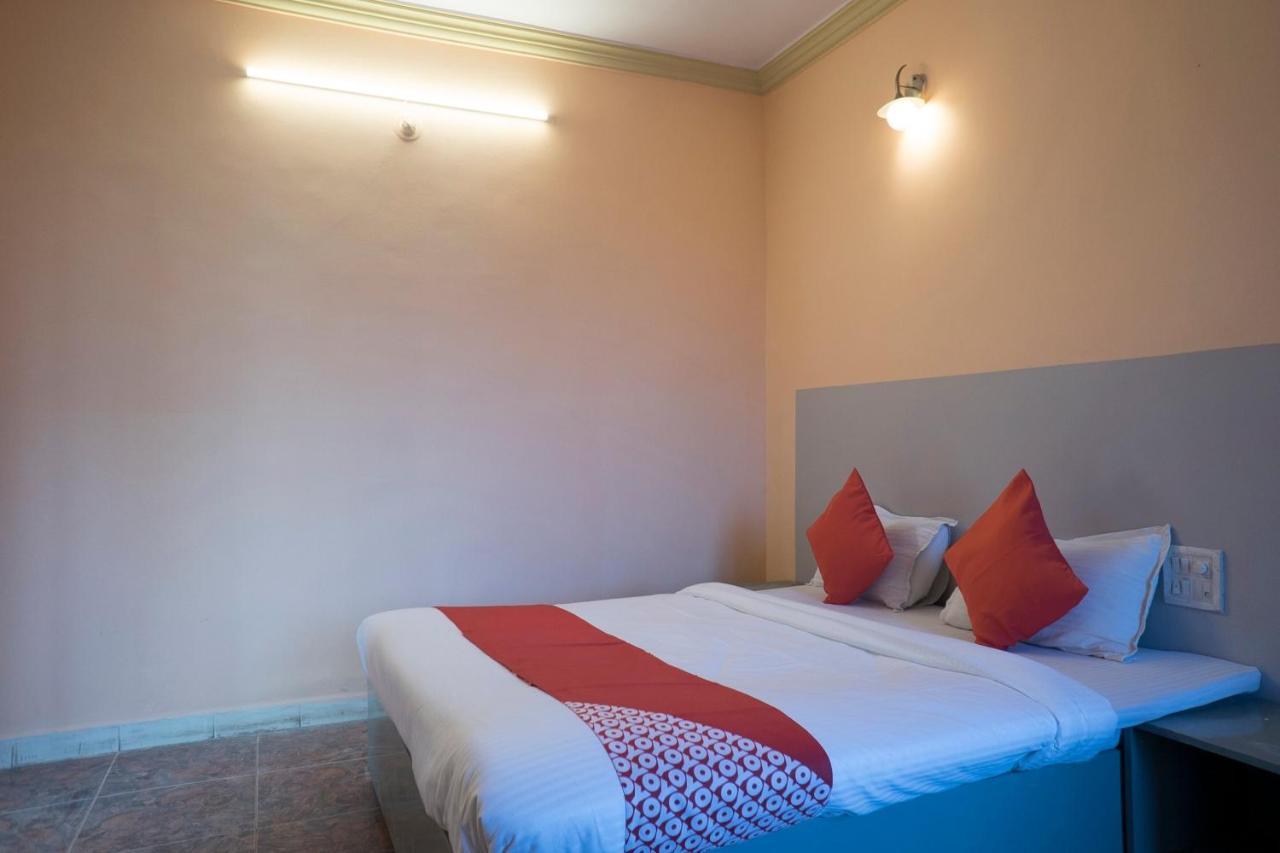 Oyo Flagship 37830 Hotel Aakar International Satara Eksteriør billede