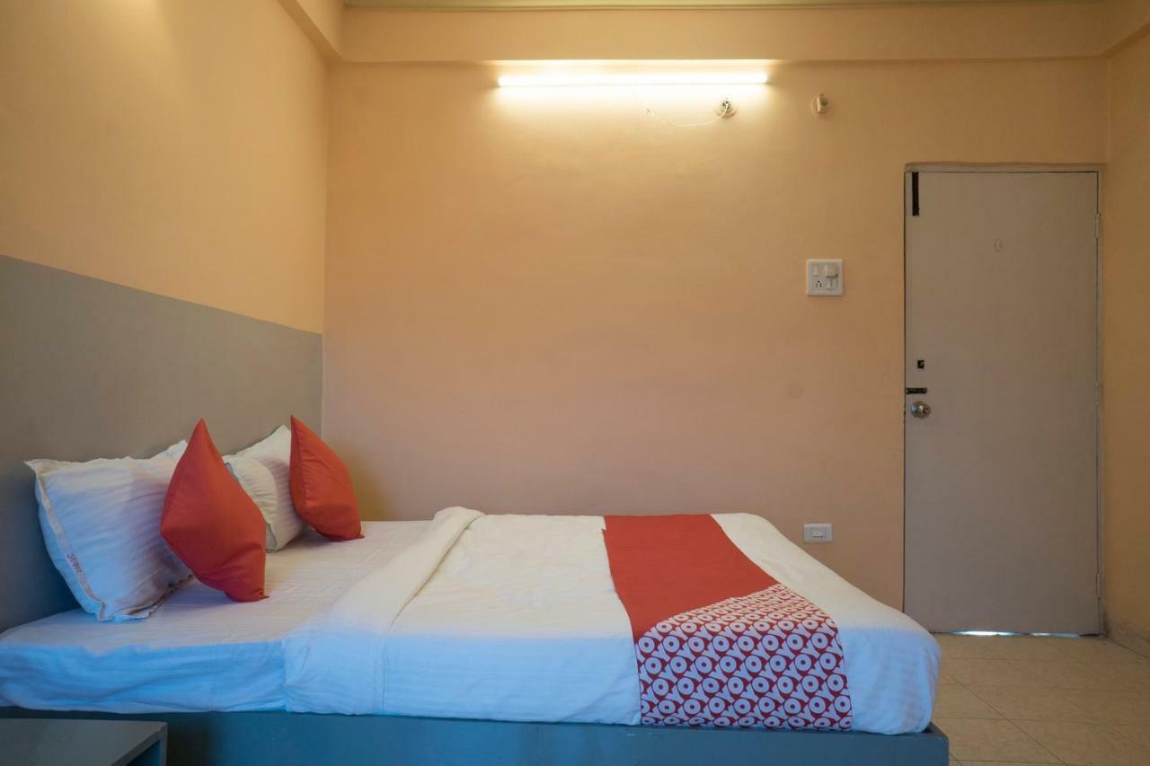 Oyo Flagship 37830 Hotel Aakar International Satara Eksteriør billede